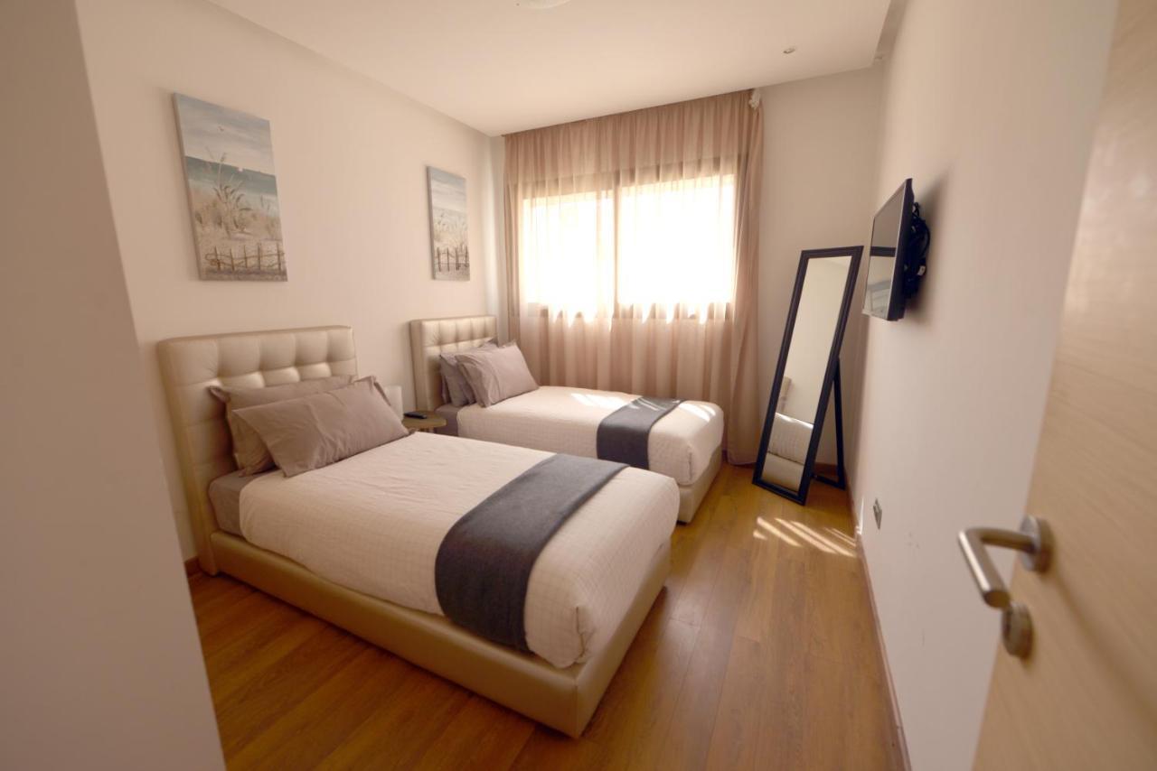 Privat Apartments Prestigia Hay Riad Rabat Bagian luar foto